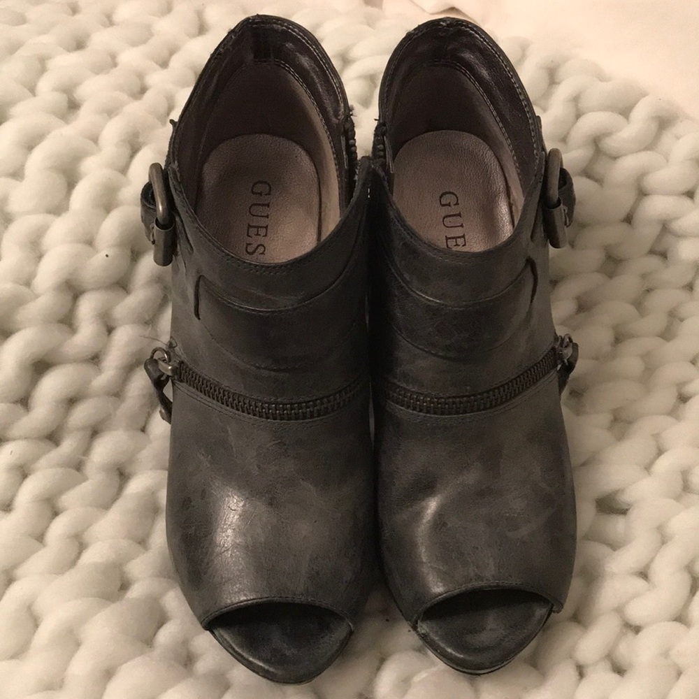 Guess Grey heels